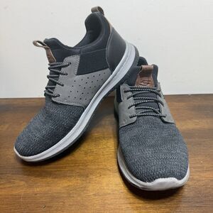 Skechers Men's Size 9 Classic Fit Air Cooled Memory Foam Tennis Shoes SN 65474